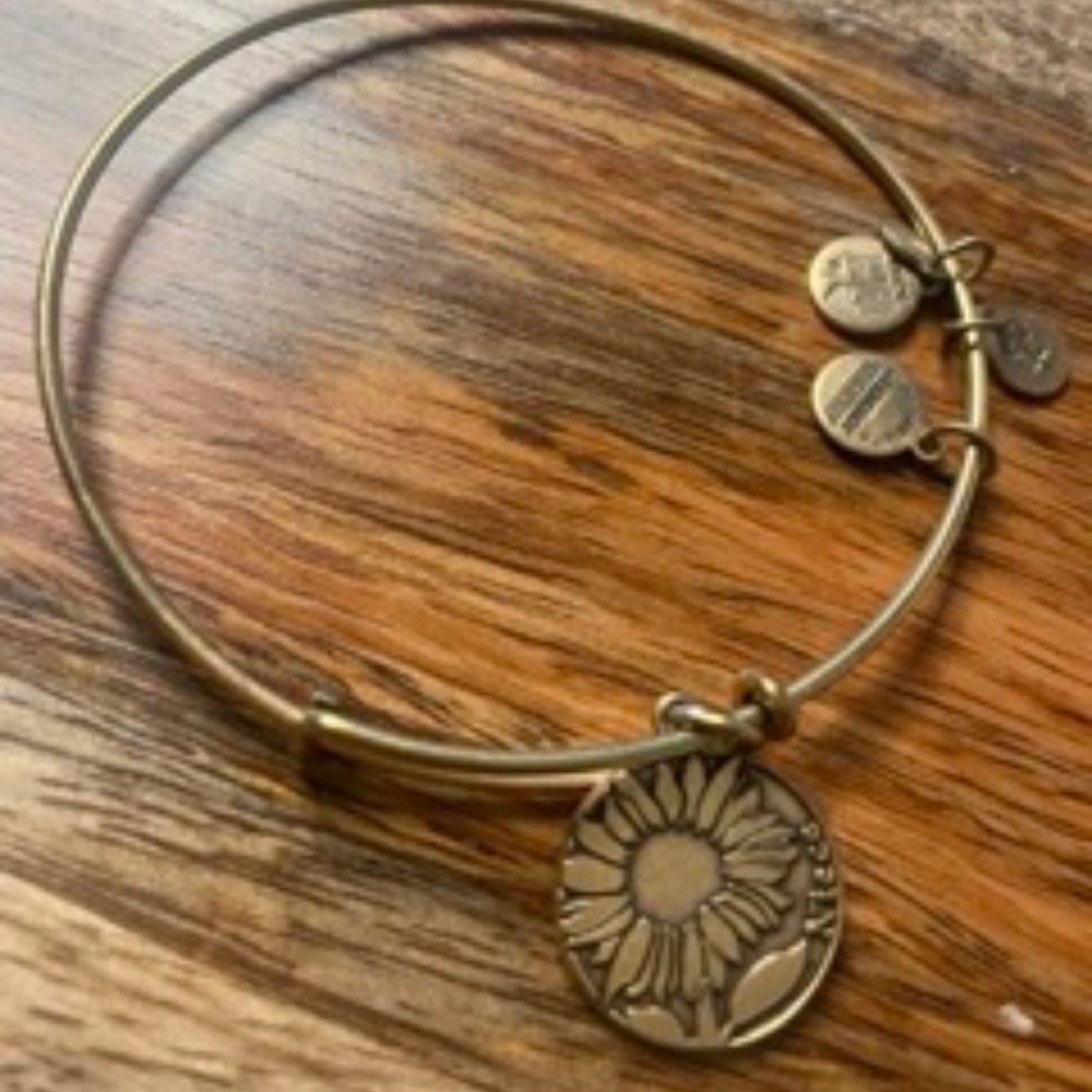 Alex and Ani gold sunflower niece bracelet RARE